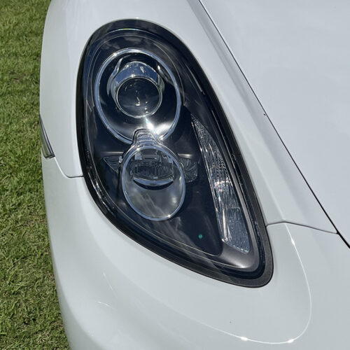 ヘッドライト右