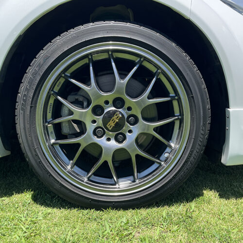 タイヤ、ホイール（右前）