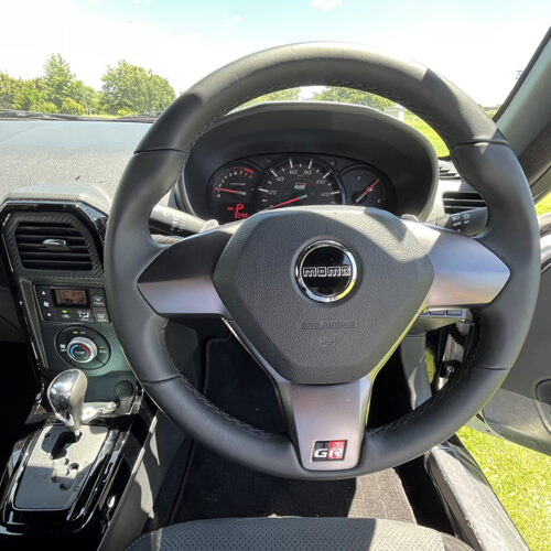 ハンドル、メーターパネル