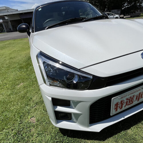 ヘッドライト右